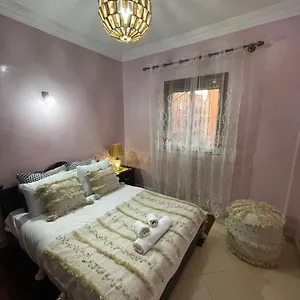  Appartement Kechdays, Near Airport